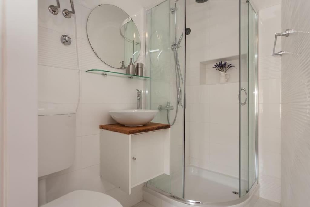 Vintage Apartment Rovinj Old Town Buitenkant foto